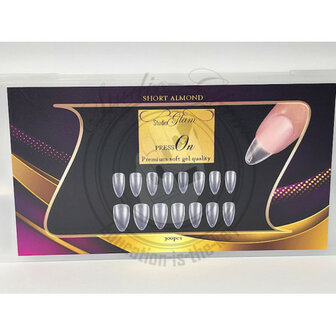 Studio Glam Press-On nails soft touch (short almond)