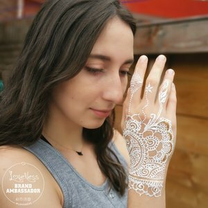 Pavan Henna | White